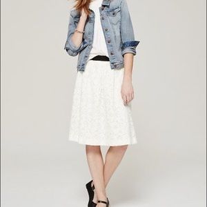Loft white lace skirt black grosgrain waistband